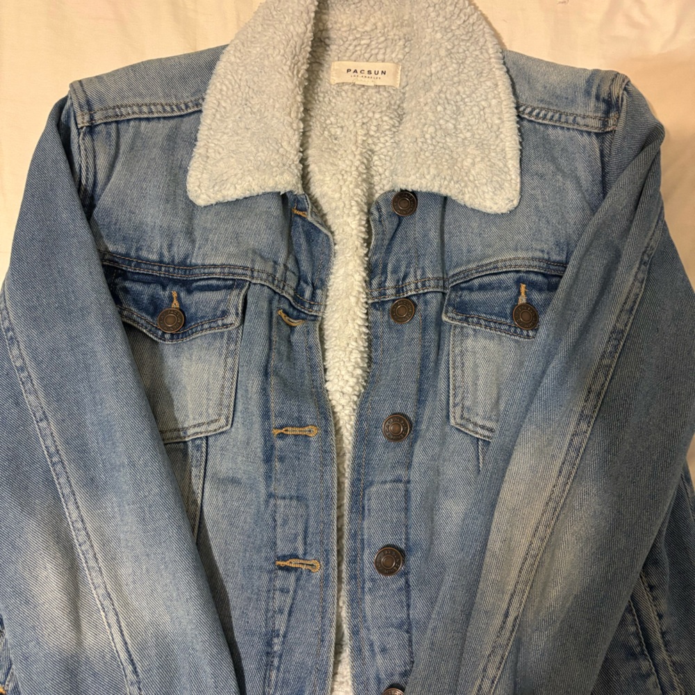 Blue denim jacket with fur!